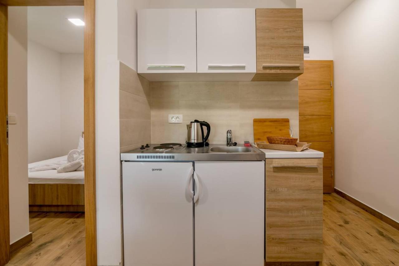 Apartmani Luka メリネ エクステリア 写真