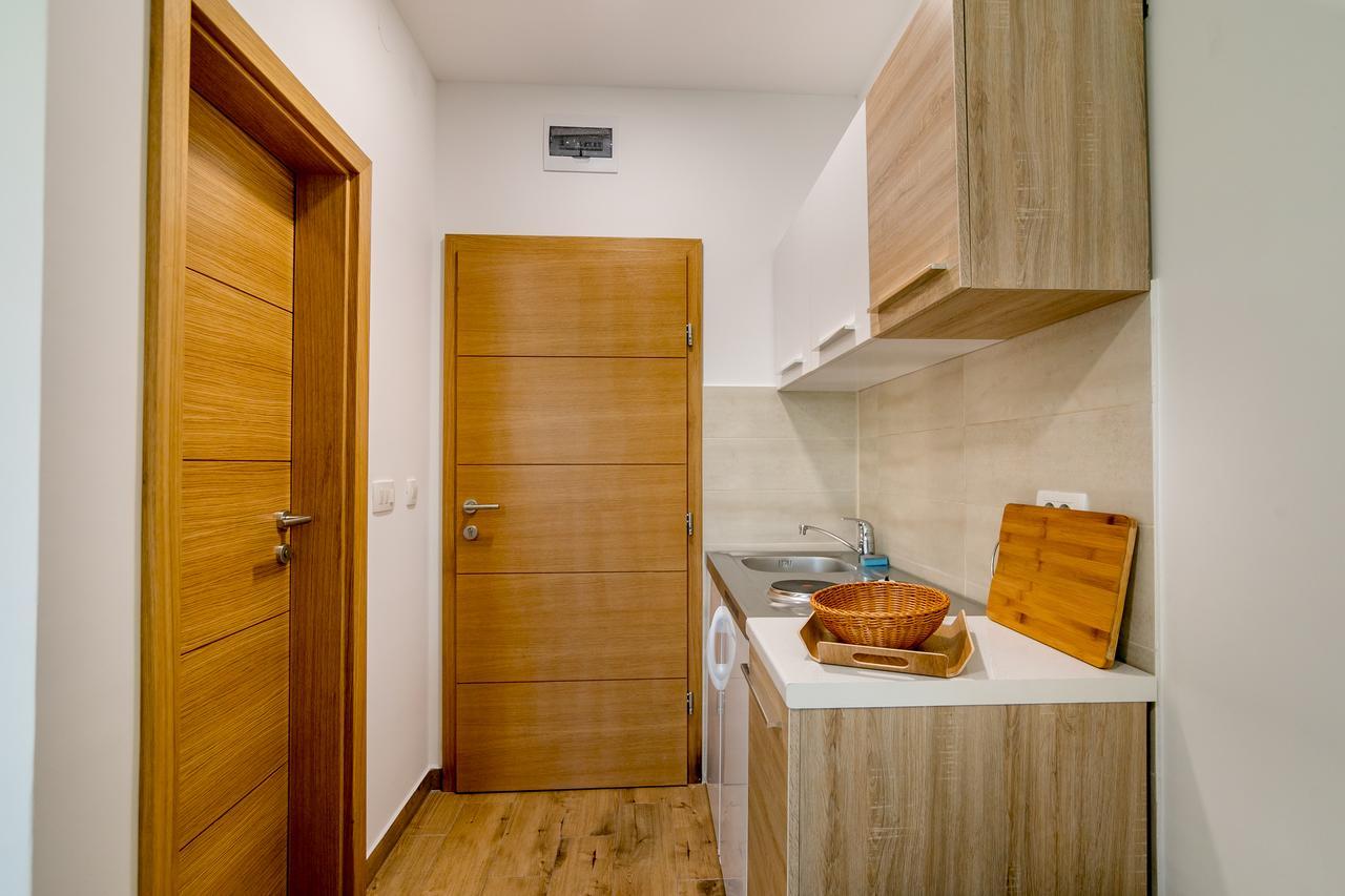 Apartmani Luka メリネ エクステリア 写真